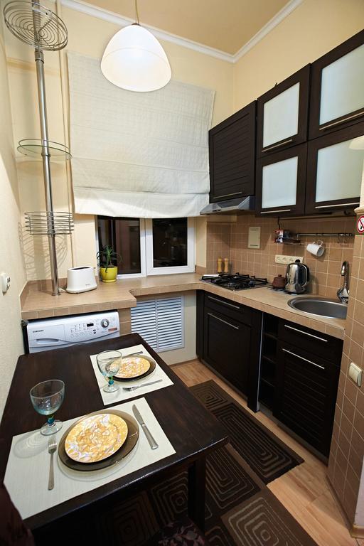 Babylon Apartments On Petliury Street รีฟเน ภายนอก รูปภาพ